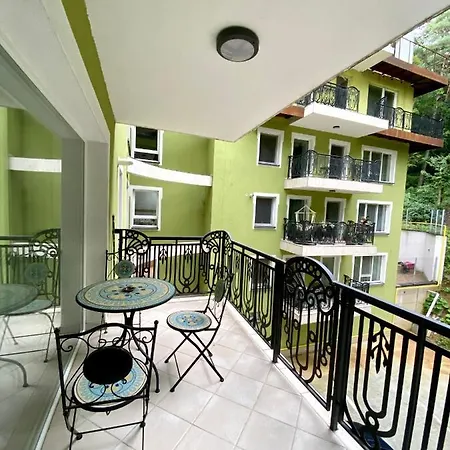 Nature - Minutes Away From The Old Town And Afi Mall Apartmán *