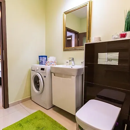 Nature - Minutes Away From The Old Town And Afi Mall *