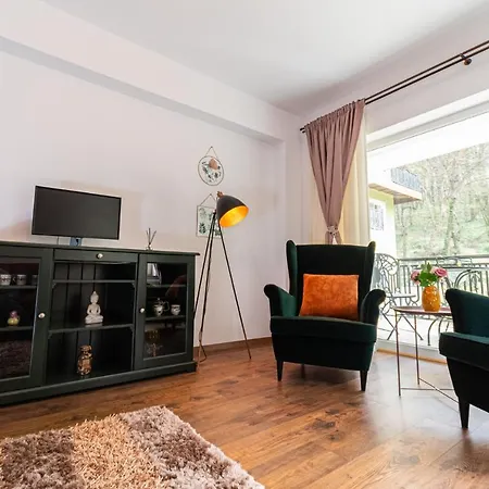 Nature - Minutes Away From The Old Town And Afi Mall Braşov