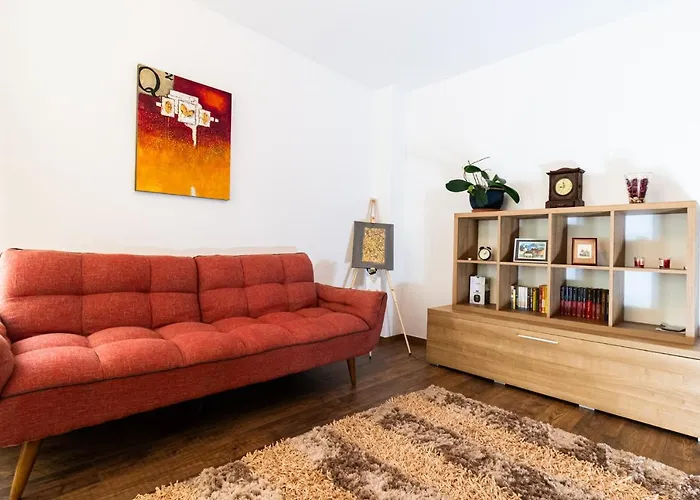 Appartement Nature - Minutes Away From The Old Town And Afi Mall Braşov