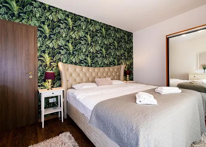 Nature - Minutes Away From The Old Town And Afi Mall Appartement Braşov