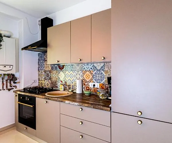 Apartment Nature - Minutes Away From The Old Town And Afi Mall Brasov