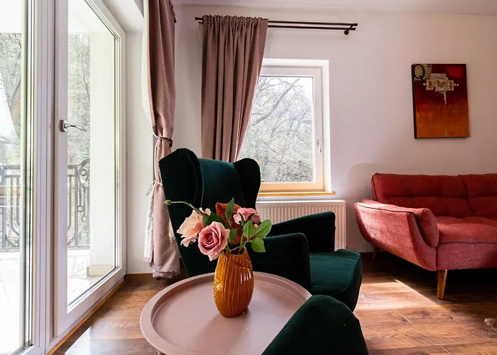 Nature - Minutes Away From The Old Town And Afi Mall